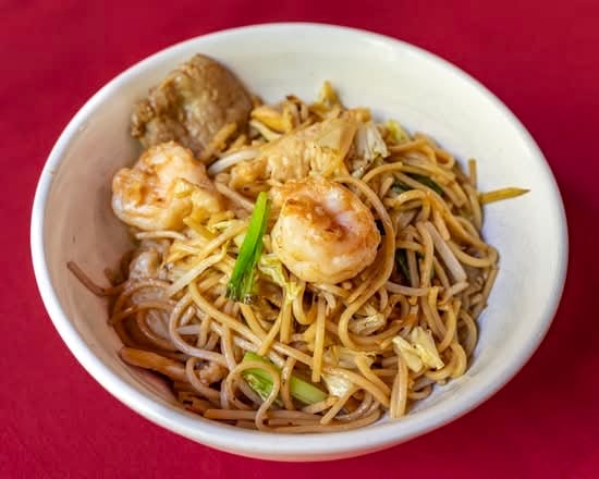 Chinatown Lo Mein Lunch.
