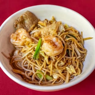 Chinatown Lo Mein Lunch