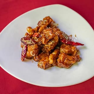 General Tso Chicken Lunch
